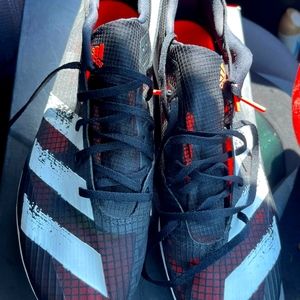 Distance star Adidas size 12